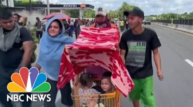 Migrant Caravan Of Venezuelans Heads North Through Mexico